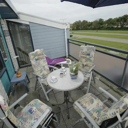 Comfortably Furnished Sint Maartensvlotbrug